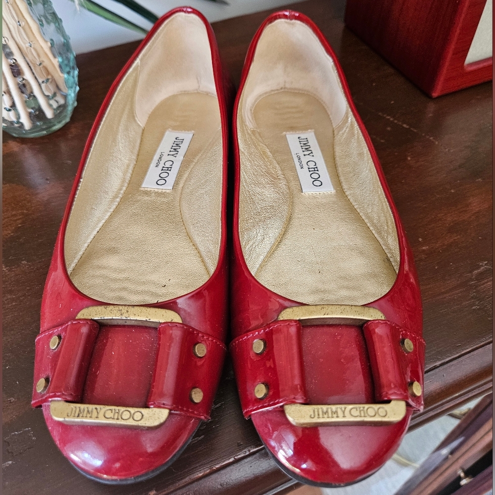 Jimmy Choo Glossy Patent Leather Red Flats with Gold Accents - Size 38.5 - Picture 11 of 15